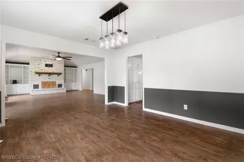 Living - 9817 Wellington, Fort Smith, AR 72908 photo 8 of 9