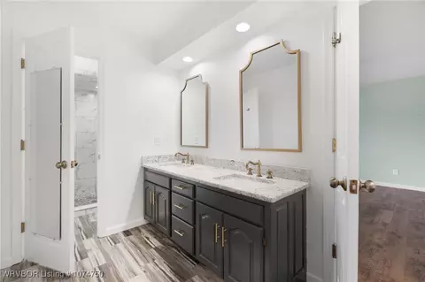 Bath - 9817 Wellington, Fort Smith, AR 72908 photo 6 of 7
