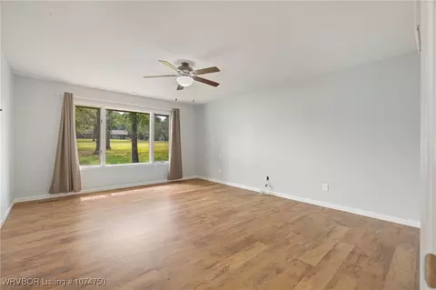 Living - 9817 Wellington, Fort Smith, AR 72908 photo 9 of 9
