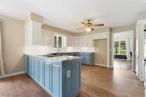 Kitchen - 9817 Wellington, Fort Smith, AR 72908 photo 3 of 4