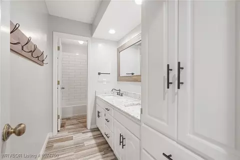 Entry Way - 9817 Wellington, Fort Smith, AR 72908 photo 4 of 6