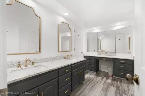 Bath - 9817 Wellington, Fort Smith, AR 72908 photo 5 of 7