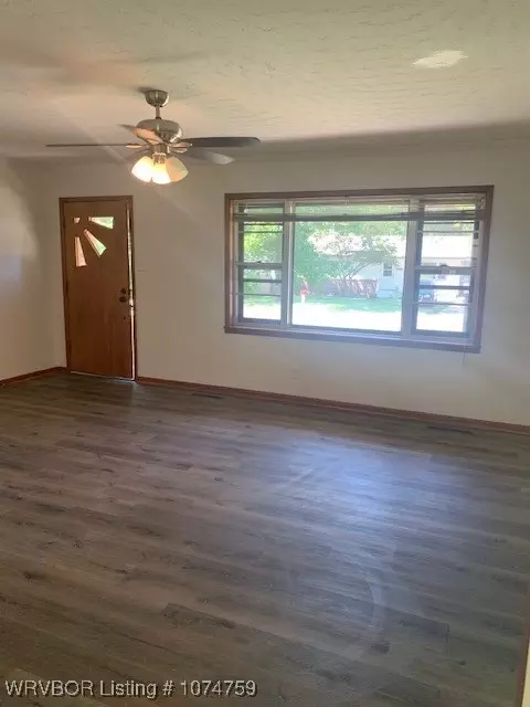 Living - 4307 S 21st St, Fort Smith, AR 72901 photo 1 of 7
