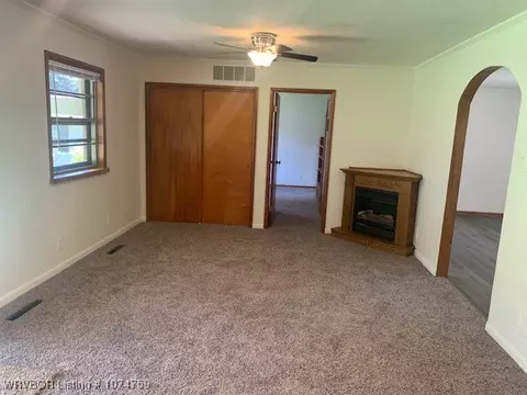 Living - 4307 S 21st St, Fort Smith, AR 72901 photo 5 of 7