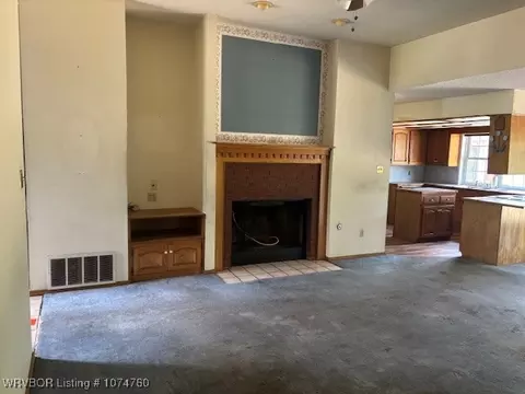 Living - 309 Applewood St, Central City, AR 72941 photo 3 of 3