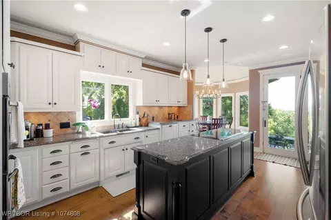 Kitchen - 1512 Wheaton Trce, Fort Smith, AR 72908 photo 5 of 6