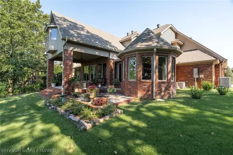 Exterior - 1512 Wheaton Trce, Fort Smith, AR 72908 photo 7 of 14