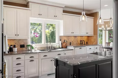 Kitchen - 1512 Wheaton Trce, Fort Smith, AR 72908 photo 6 of 6
