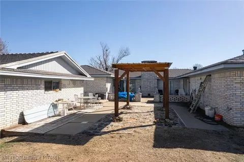 Exterior - 3002 S 39th St, Fort Smith, AR 72903 photo 9 of 13