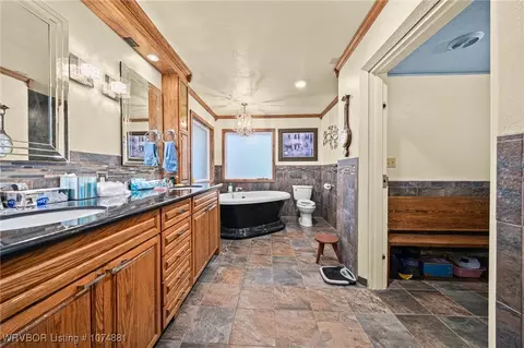 Bath - 3002 S 39th St, Fort Smith, AR 72903 photo 3 of 8