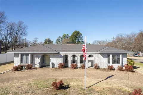 3002 S 39th St, Fort Smith, AR 72903
