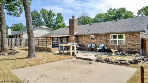 Exterior - 3226 S 54th St, Fort Smith, AR 72903 photo 7 of 9