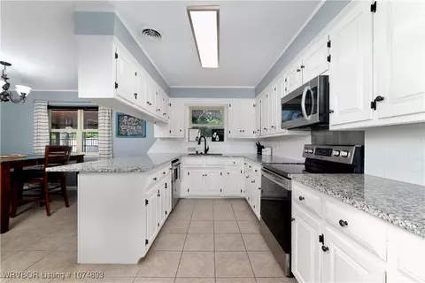 Kitchen - 3226 S 54th St, Fort Smith, AR 72903 photo 2 of 3