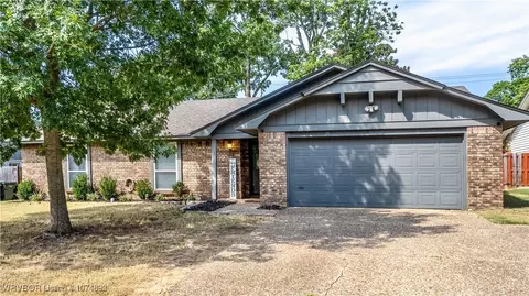 Exterior - 3226 S 54th St, Fort Smith, AR 72903 photo 2 of 9
