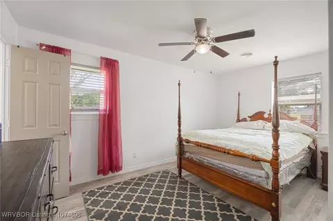 Bedroom - 3423 Warner St, Fort Smith, AR 72904 photo 3 of 6