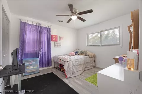 Bedroom - 3423 Warner St, Fort Smith, AR 72904 photo 5 of 6