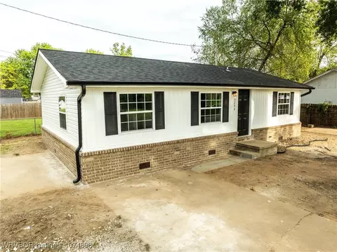 Exterior - 3206 N 43rd St, Fort Smith, AR 72904 photo 6 of 9