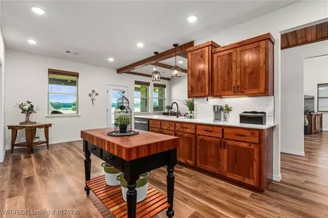 Kitchen - 6300 New Hope Rd, Hackett, AR 72937 photo 4 of 4