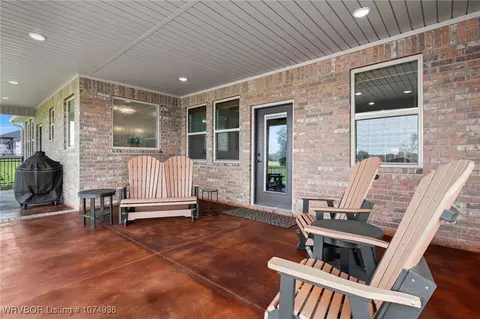 Exterior - 6300 New Hope Rd, Hackett, AR 72937 photo 3 of 11