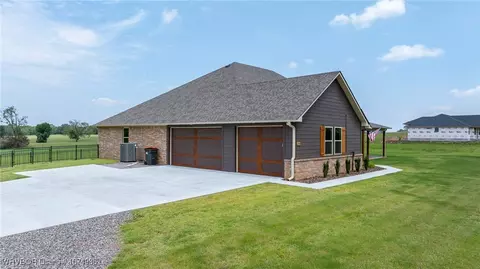 Exterior - 6300 New Hope Rd, Hackett, AR 72937 photo 8 of 11