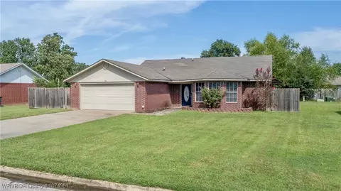 108 Commanche Loop, Roland, OK 74954