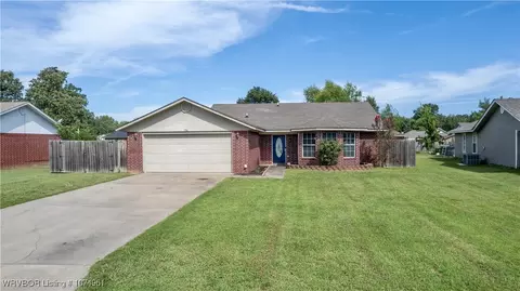 Exterior - 108 Commanche Loop, Roland, OK 74954 photo 2 of 4