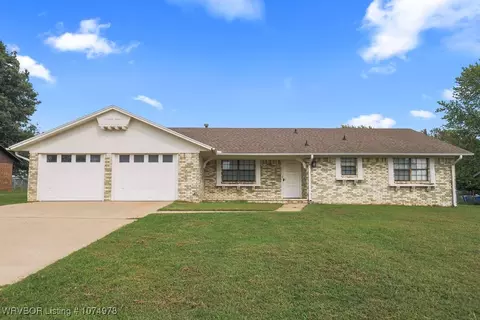 110 Meadowbrook Ave, Lincoln, AR 72744