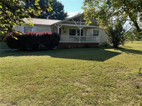19130 192nd Ave, Spiro, OK 74959