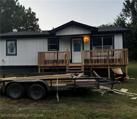 1905 Emma St, Van Buren, AR 72956