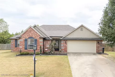 1207 Bur Pl, Alma, AR 72921