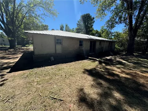 116 E 7th St, Mulberry, AR 72947 photo 3