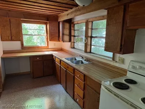 Kitchen - 3424 Wirsing Ave, Fort Smith, AR 72904 photo 1 of 1