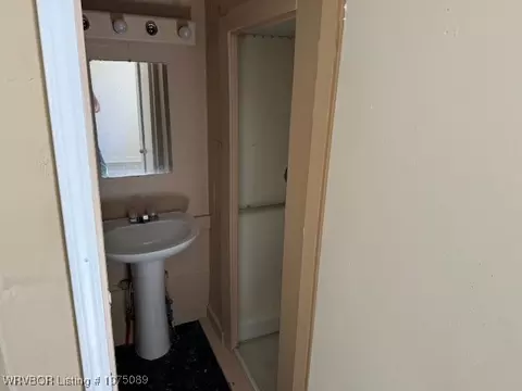 Bath - 3424 Wirsing Ave, Fort Smith, AR 72904 photo 1 of 2