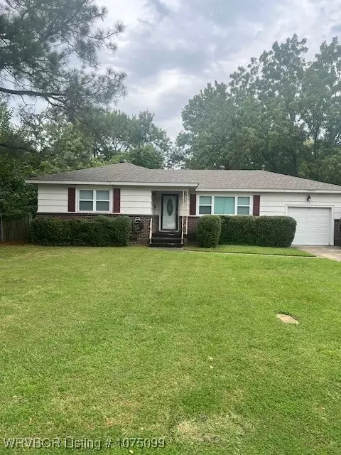 4101 Dean Dr, Fort Smith, AR 72904
