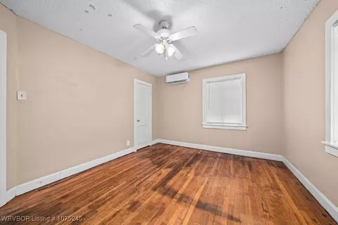 Bedroom - 1023 S 19th St, Fort Smith, AR 72901 photo 1 of 2