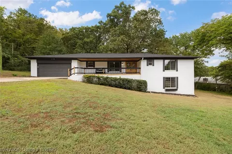 3320 S 35th St, Fort Smith, AR 72903