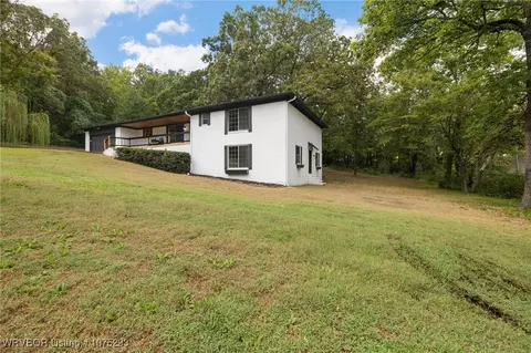 Exterior - 3320 S 35th St, Fort Smith, AR 72903 photo 6 of 12