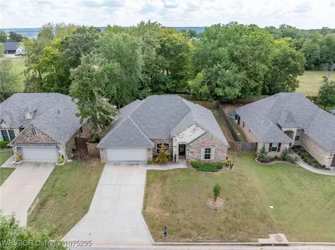 View/Area - 5508 Thomas Rd, Fort Smith, AR 72916 photo 1 of 4