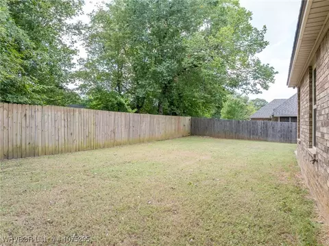 Exterior - 5508 Thomas Rd, Fort Smith, AR 72916 photo 7 of 8