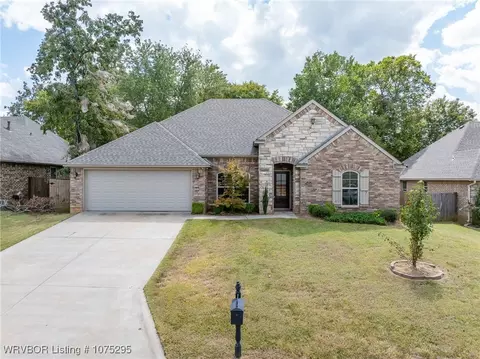 5508 Thomas Rd, Fort Smith, AR 72916