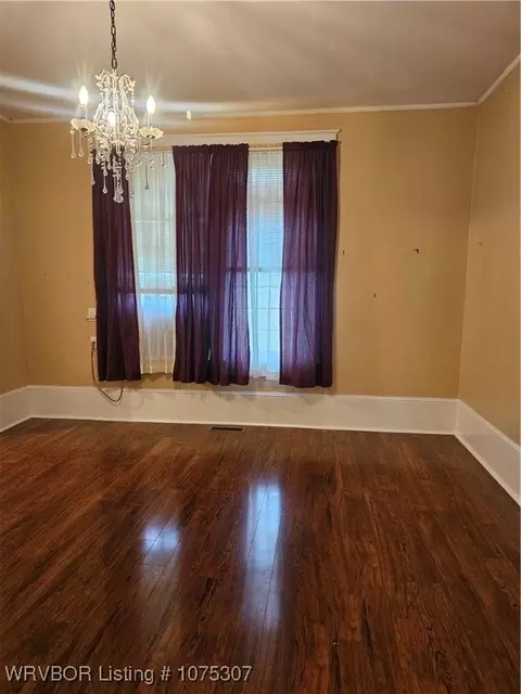711 1st St, Paris, AR 72855 photo 6