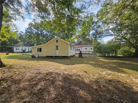 711 1st St, Paris, AR 72855 photo 32