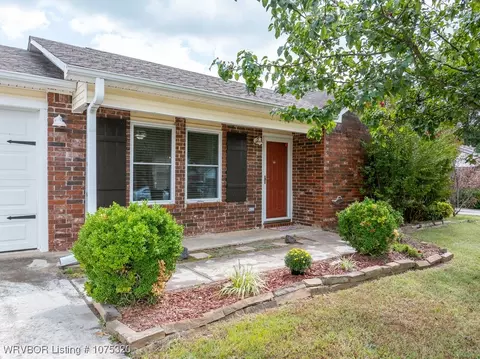 814 Mulberry St, Booneville, AR 72927