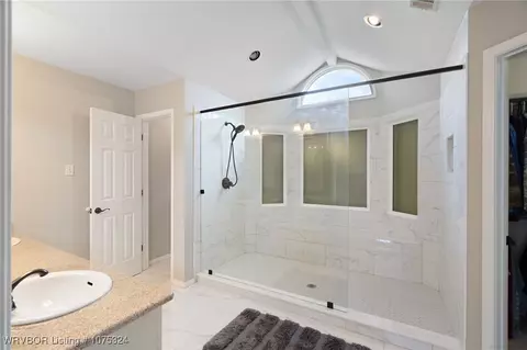 Bath - 2320 Ramsgate Way, Fort Smith, AR 72908 photo 2 of 4