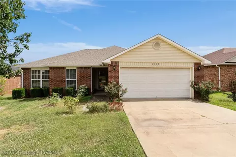 2004 55th Pl, Fort Smith, AR 72904