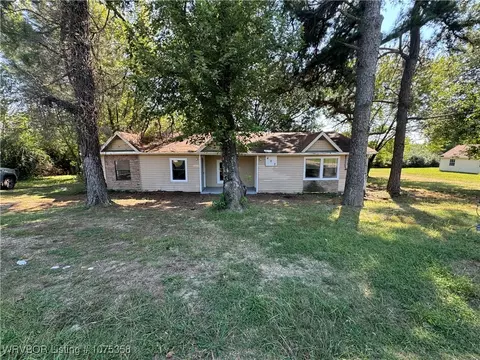 402 Will Morgan Rd, Muldrow, OK 74948