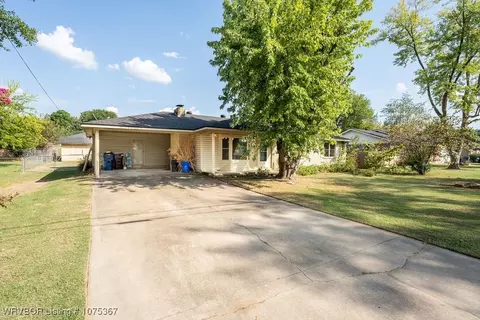 7501 Martin Dr, Fort Smith, AR 72908 photo 3