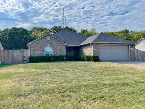 8206 Avignon, Fort Smith, AR 72908 photo 3