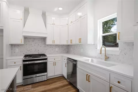 Kitchen - 9111 Carson Way, Fort Smith, AR 72908 photo 3 of 3