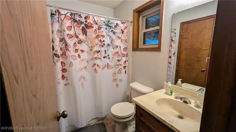 Bath - 4624 S U St, Fort Smith, AR 72903 photo 1 of 2